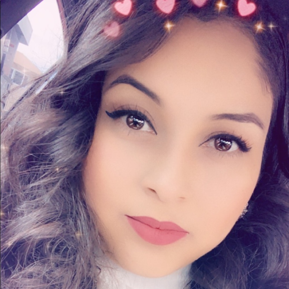 Meet your Posher, Maribel